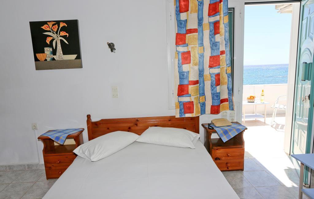 Akrogiali Hotel Plomari Quarto foto